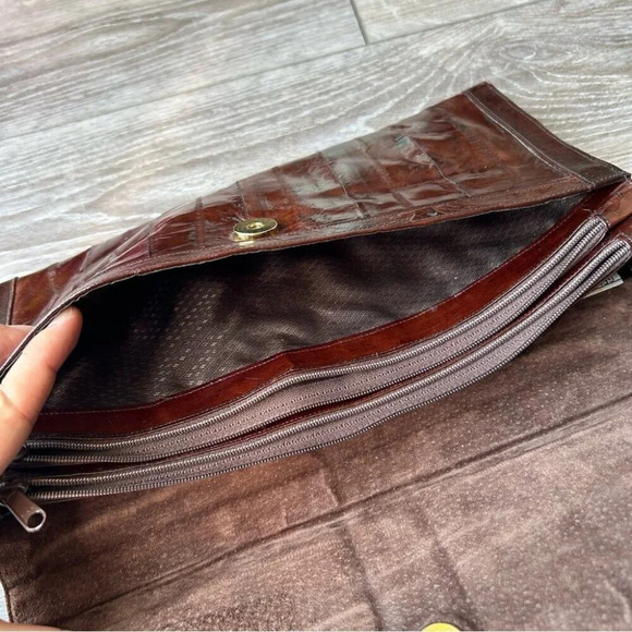 Vintage Eel Skin Brown Minimalist Boho Clutch Made in Korea - Picture 10 of 14